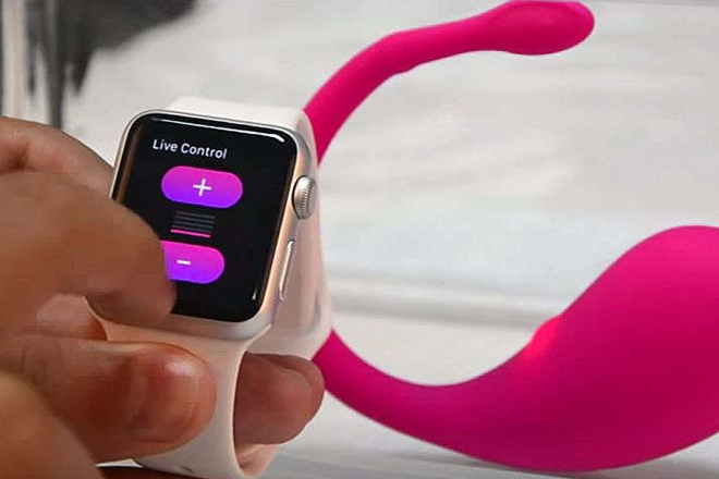 El primer vibrador controlado por el reloj inteligente de Apple