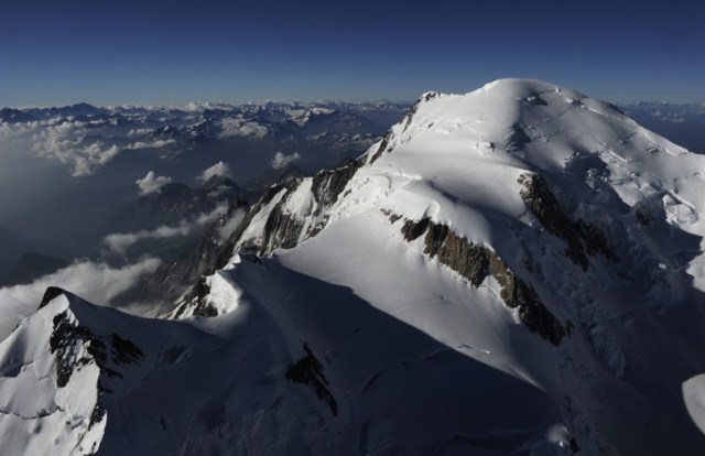   AFP PHOTO/PHILIPPE DESMAZES