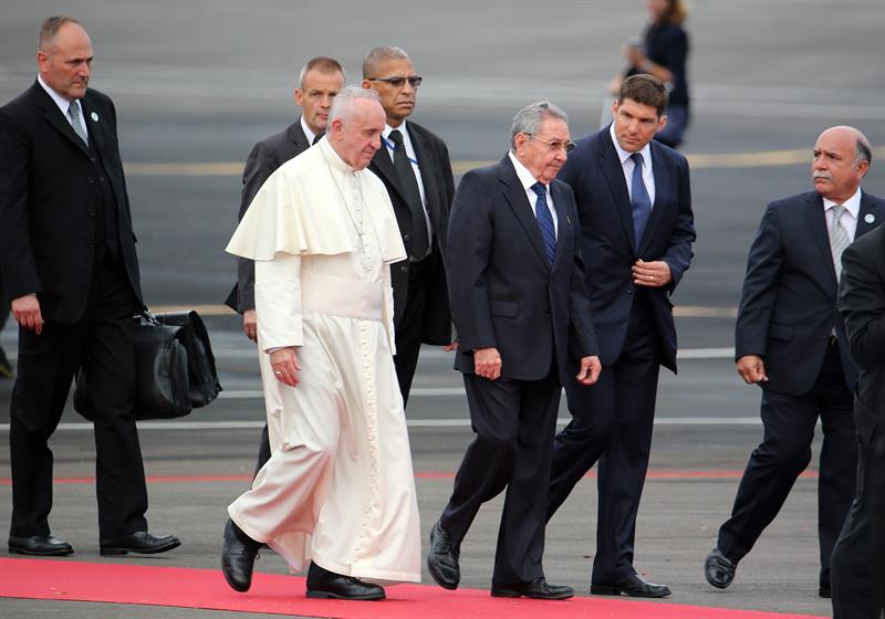 Papa en Cuba: El mundo necesita reconciliación ante atmósfera de tercera guerra mundial