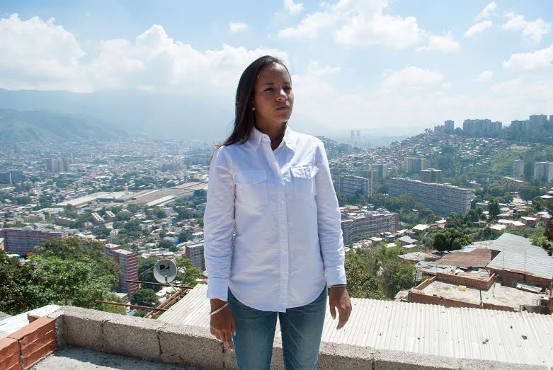 Marialbert Barrios: Los venezolanos vivimos en toque de queda desde las seis de la tarde