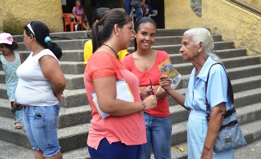 “La promesa de contenedores con comida en el puerto de la Guaira es pan pa’ hoy cola pa’ mañana”