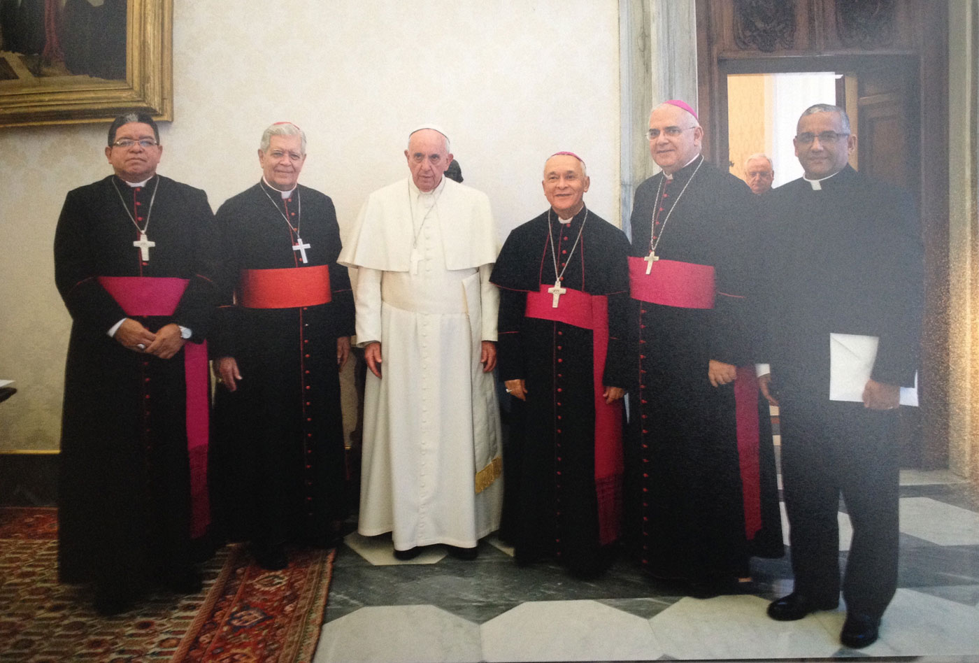 El Papa pidió a Iglesia venezolana seguir promoviendo el diálogo en el país (Fotos)