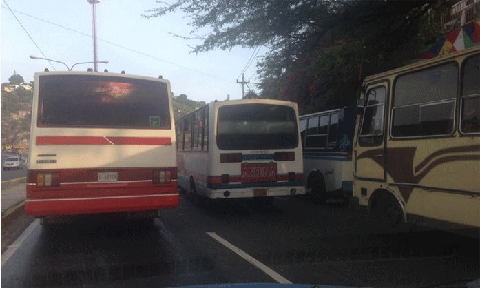 Transportistas de Lara protestaron contra la inseguridad