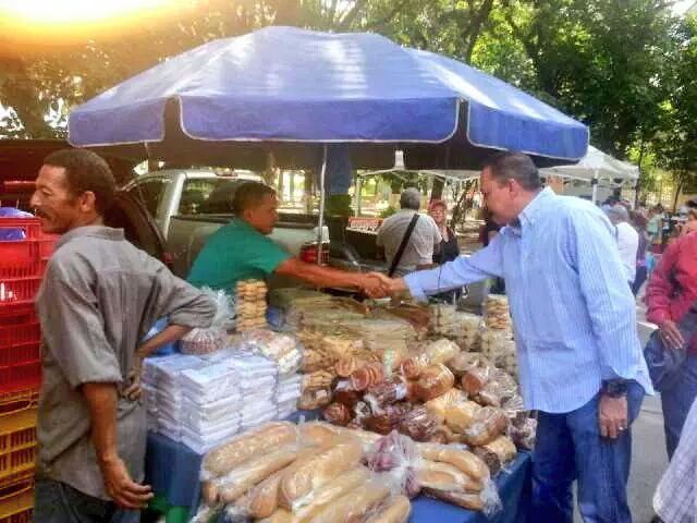 Richard Blanco: El pueblo va al mercado solamente para verse las caras, porque comida no hay