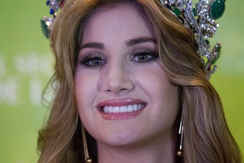 Miss Venezuela 2015, Mariam Habach se fue para cayo Los Juanes y se llevó a su “Arabito” (Fotos)