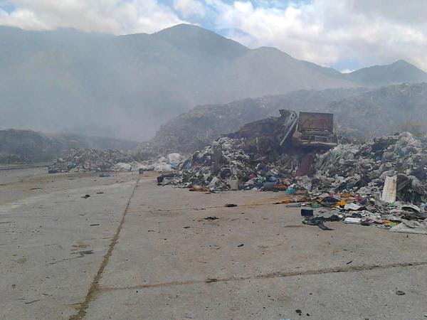 Fernández: Humo del vertedero de Petare es un problema de salud pública (Fotos)