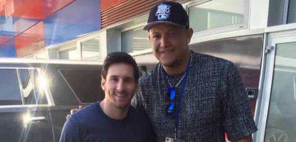 FOTOS: Miguel Cabrera visitó a los jugadores del Barcelona FC