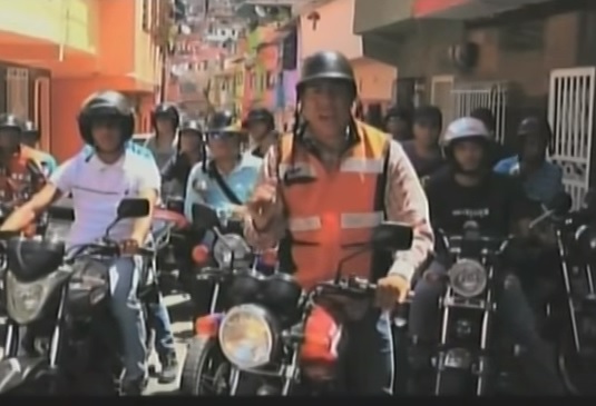 ¡Aló CNE! ¿Es esto una amenaza? (video de motorizados con la “revolución”)