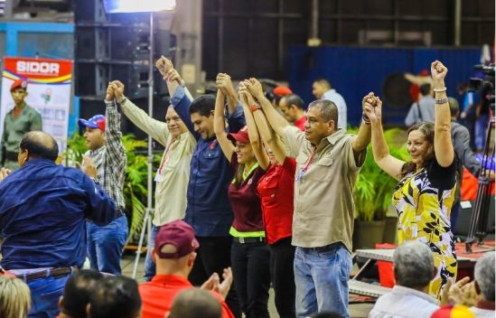 Desespero gubernamental: Sidor reparte a supervisores planillas del Psuv para buscar votos (FOTO)