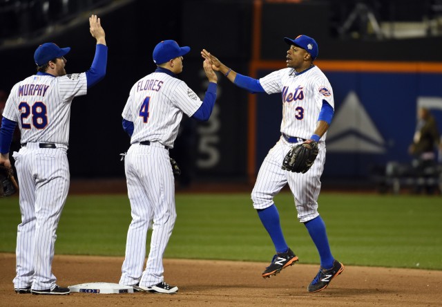 Los Mets ganan en casa y respiran en la Serie Mundial