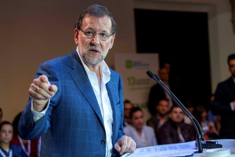 Rajoy ordena preparar recurso contra el intento independentista catalán