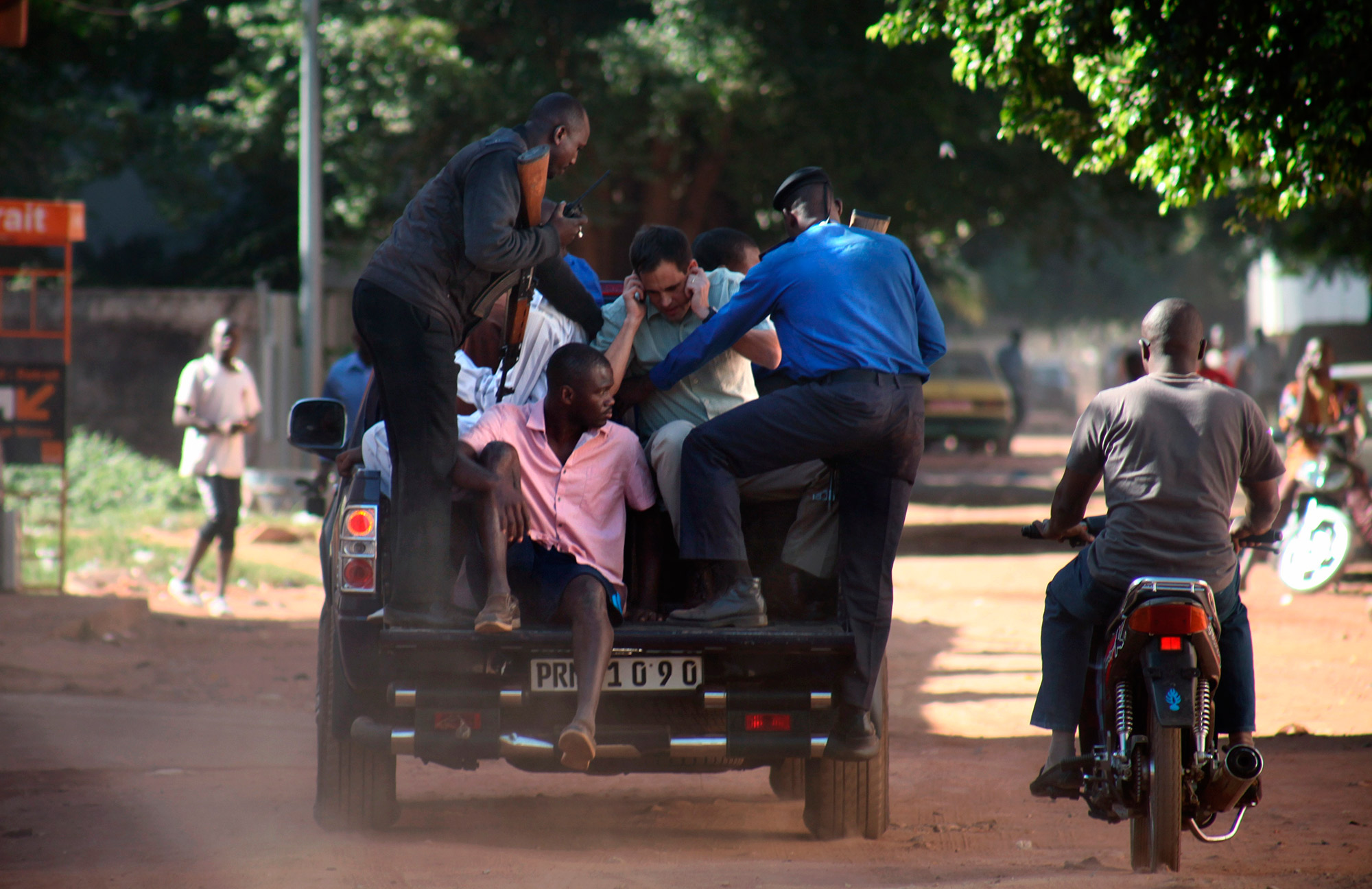 Ya no hay rehenes en el hotel Radisson de Bamako en Mali (Fotos)