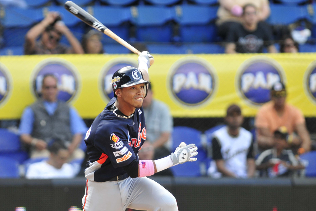 Caribes dejó en el terreno a las Águilas con batazo de Orlando Arcia