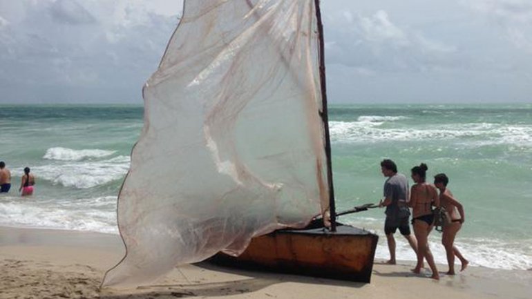 Grupo de 22 balseros cubanos llega a los Cayos de Florida, EEUU