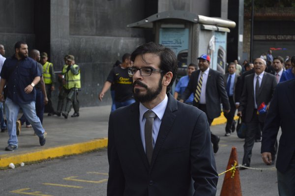 MUD creará comisión de diputados para revisar las credenciales en el caso de los impugnados