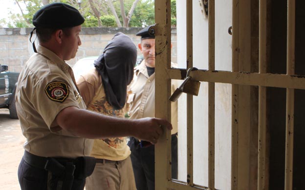 Detenido anciano por abusar de niña de tres años en Zulia