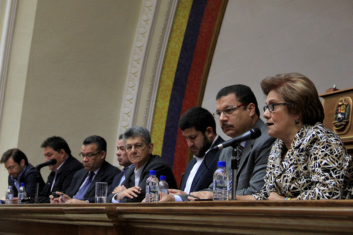 Helen Fernández exige prioridad para Ley de Amnistía