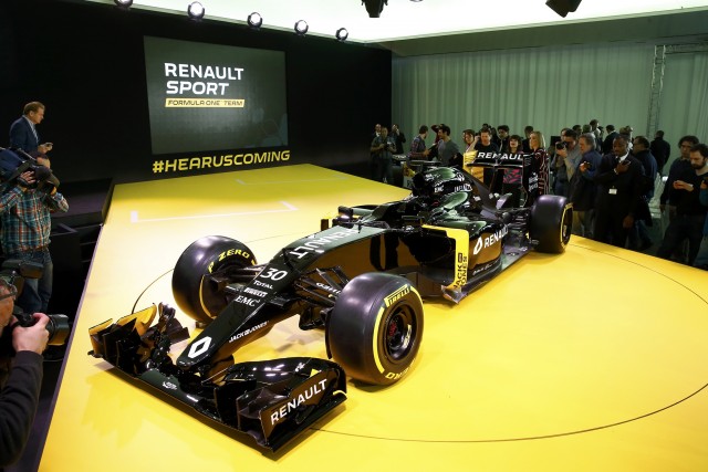 El nuevo Renault RS16 durante su presentación en Guyancourt, cerca de París. Foto: Reuters