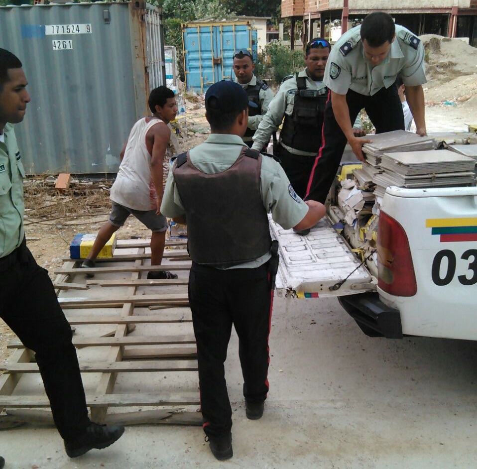 Recuperan cerámicas sustraídas de edificios en Puerto Cabello