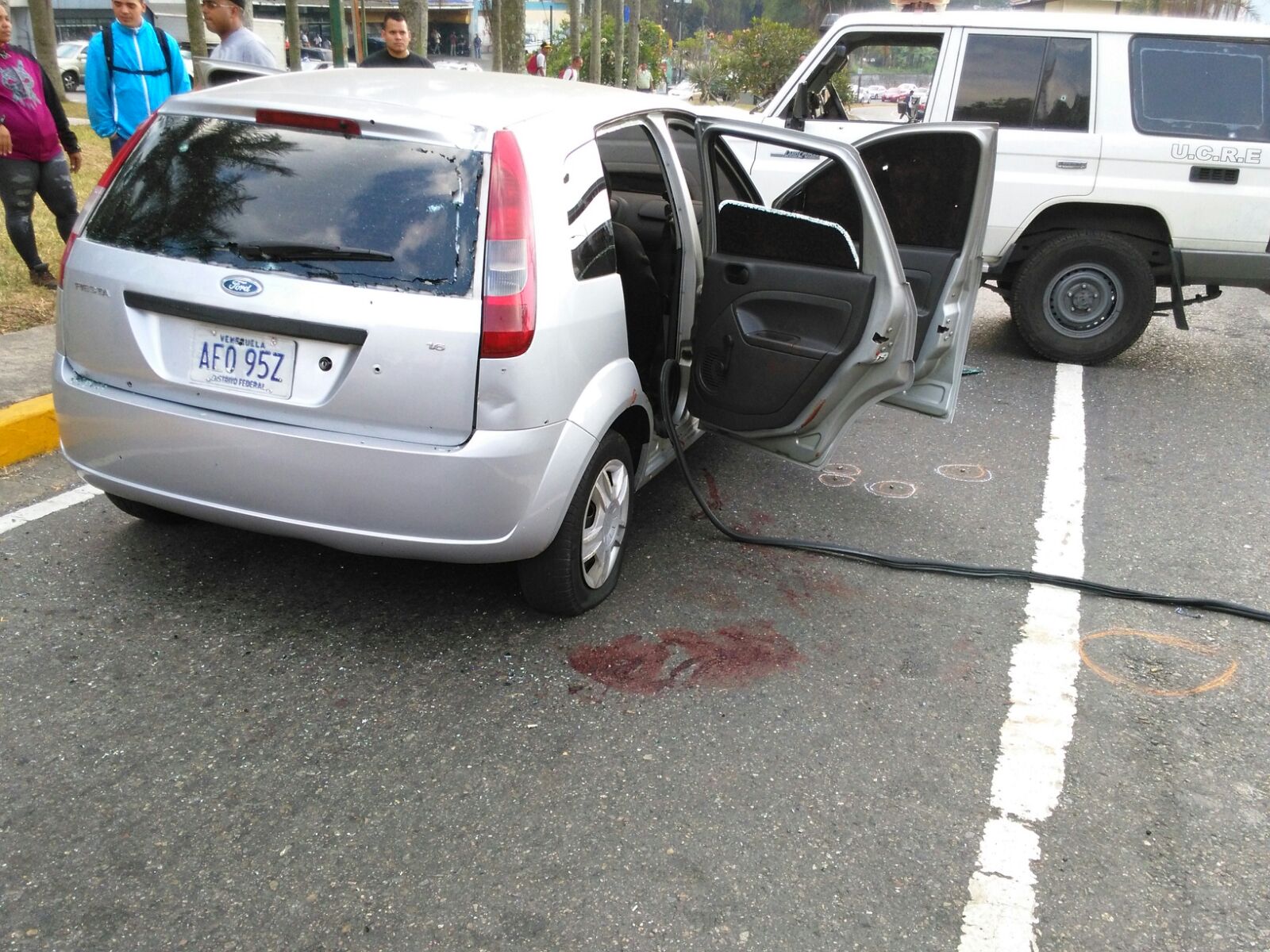 Dos abatidos y dos detenidos tras persecución en El Hatillo