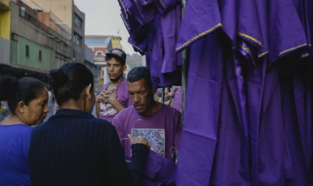 vendedor de tunicas del Nazareno