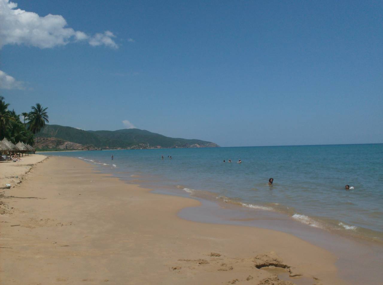 Playas contaminadas recibieron a temporadistas en Cumaná