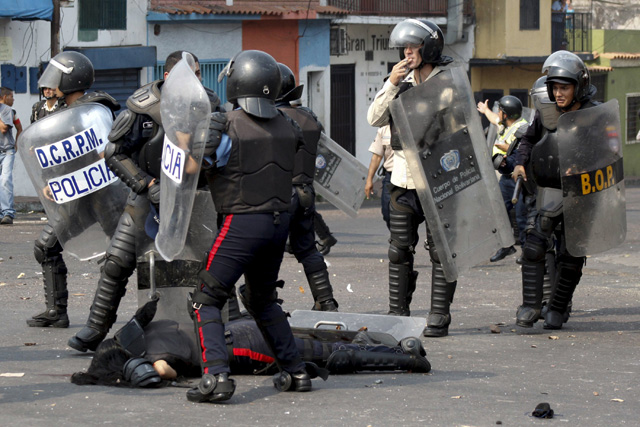 Arrollamiento-policias