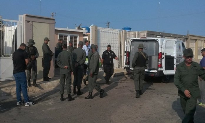 Asesinan a capitán de fragata frente a su casa