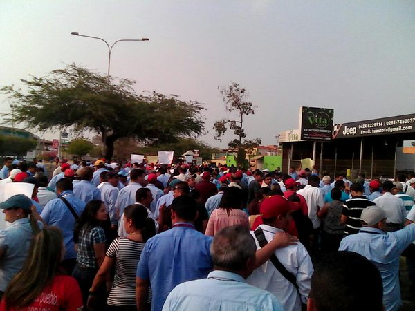 Trabajadores de Corpoelec también protestan en Maracaibo