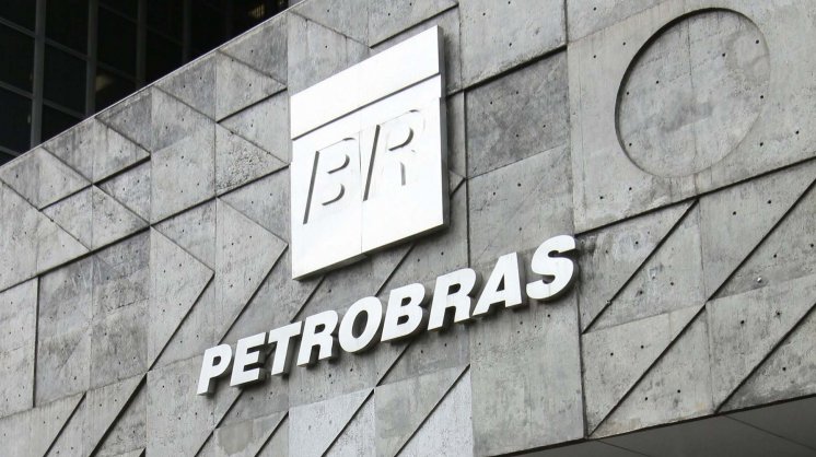 Los buques de Petrobras no cargarán crudo de Venezuela