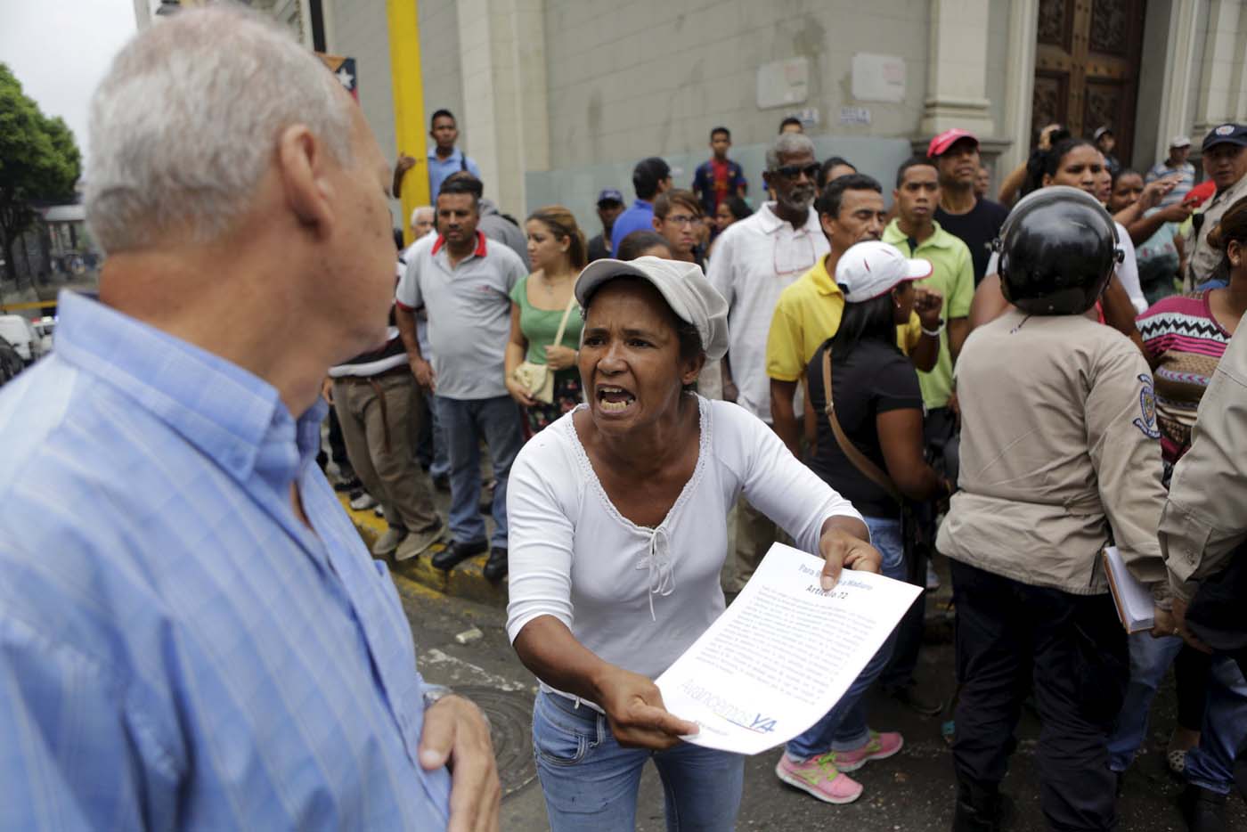 Esta es la carta que la oposición entregó ante el CNE pese a la violencia chavista (FOTO)