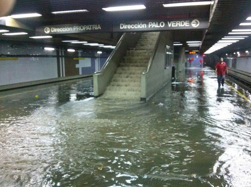 Estación “Laguna” de Bellas Artes no presta servicio comercial (Video + Fotos)