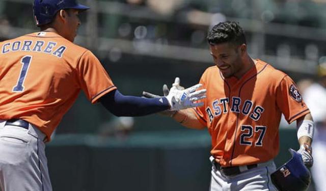 Altuve pegó su séptimo cuadrangular en el primer turno. Foto: AP