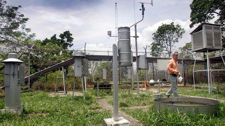 Falta de recursos ahoga a la Estación Climatológica de la UCV