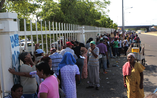 Lo único regulado que llega a los supermercados del Zulia es la harina pan