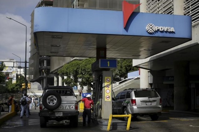 La estatal petrolera buscará saldar sus deudas (Foto Reuters)