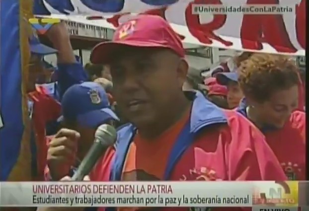 ¿Entiende usted las confusas explicaciones de este profesor chavista? (Video)