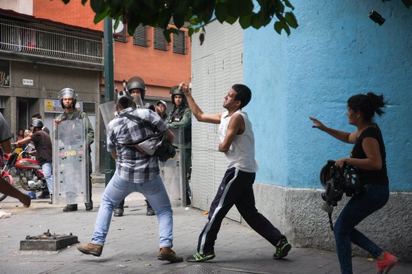 agresiones a periodistas 04