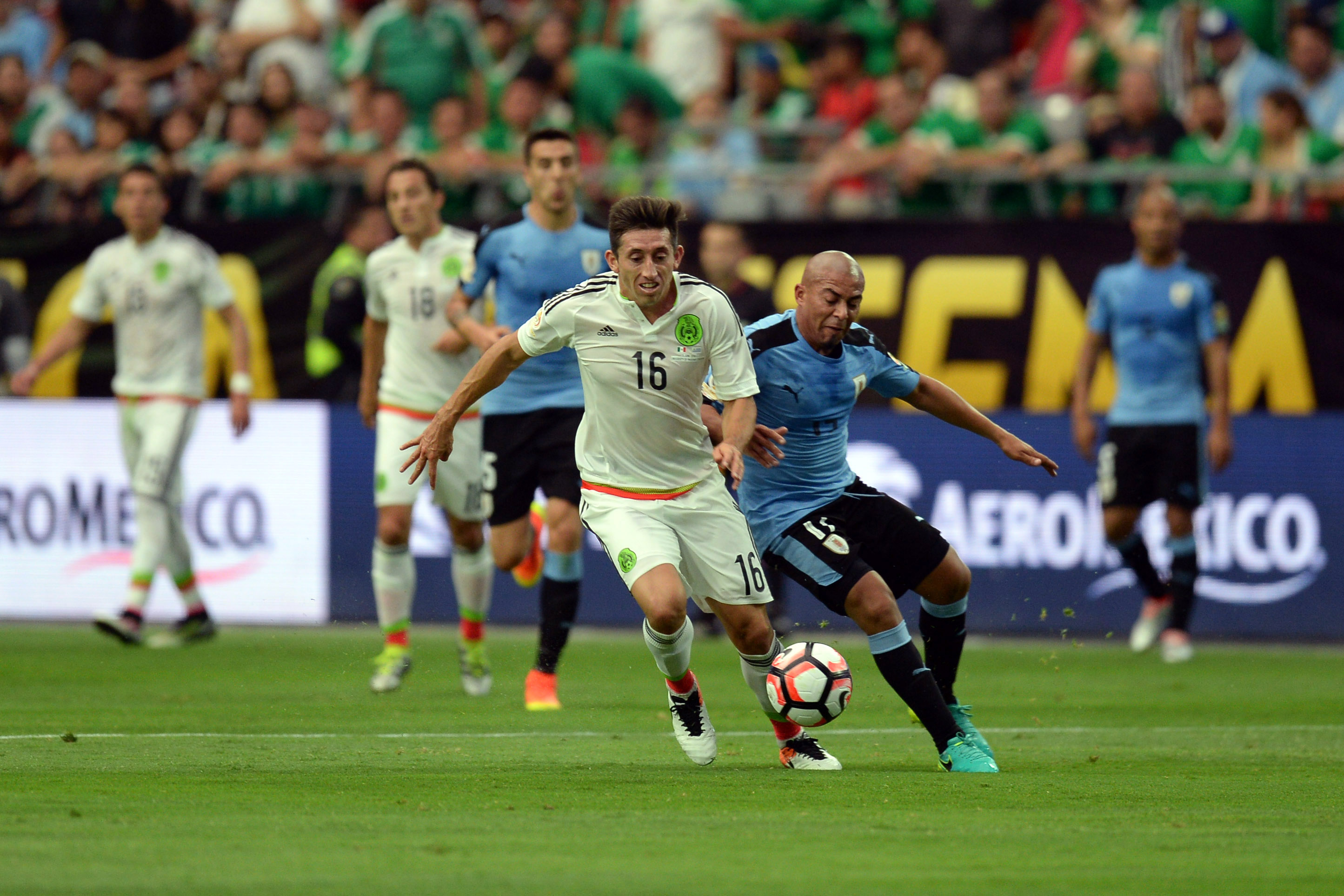 Confunden el himno uruguayo con el chileno antes del México-Uruguay