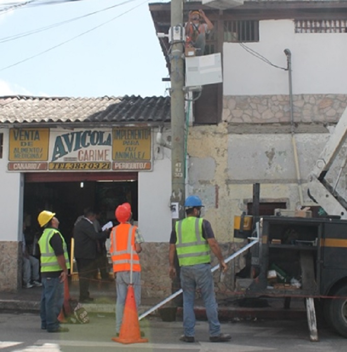 Instalan cámaras del proyecto de seguridad ciudadana “VEN911” en Carrizal