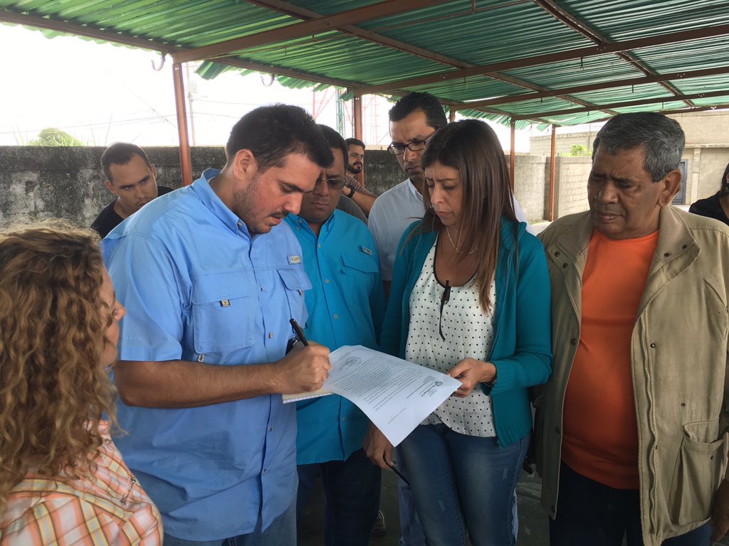 Stalin González: Sin descanso seguimos trabajando para el pueblo