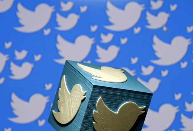 El logo de Twitter impreso en 3D, en esta fotografía ilustrativa tomada en Zenica, Bosnia y Herzegovina. REUTERS/Dado Ruvic/Illustration/File Photo