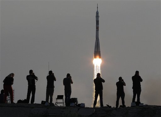 Llega nueva tripulación a la Estación Espacial Internacional