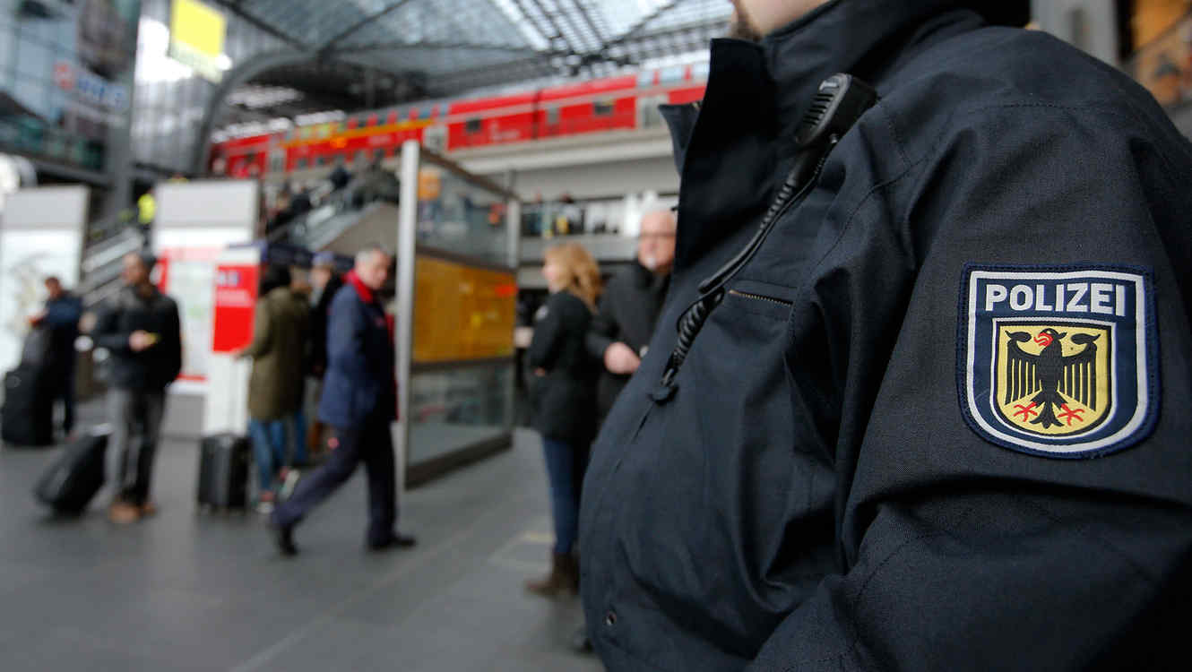 Policía alemana mató al hombre que atacó con hacha a pasajeros de un tren