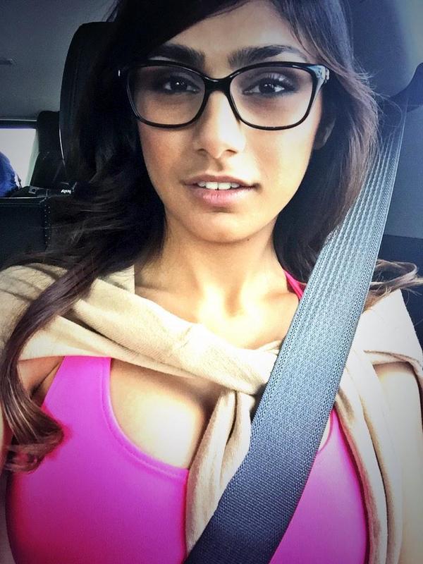 Mia Khalifa (57)