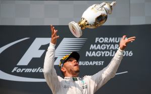 Hamilton gana Gran Premio de Hungría y se convierte en el líder de la Fórmula Uno