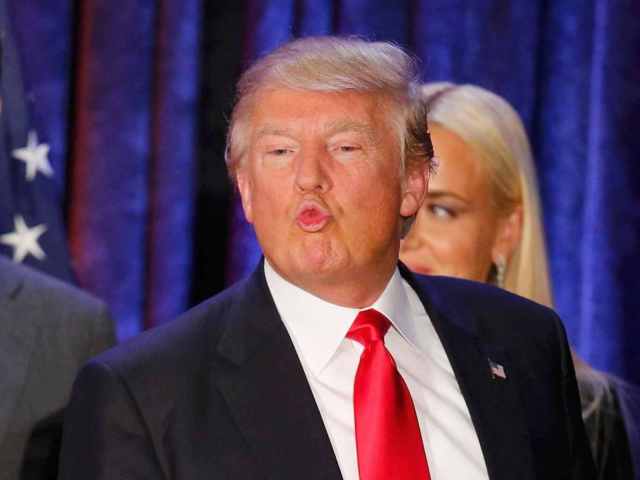 donald-trump-KISS