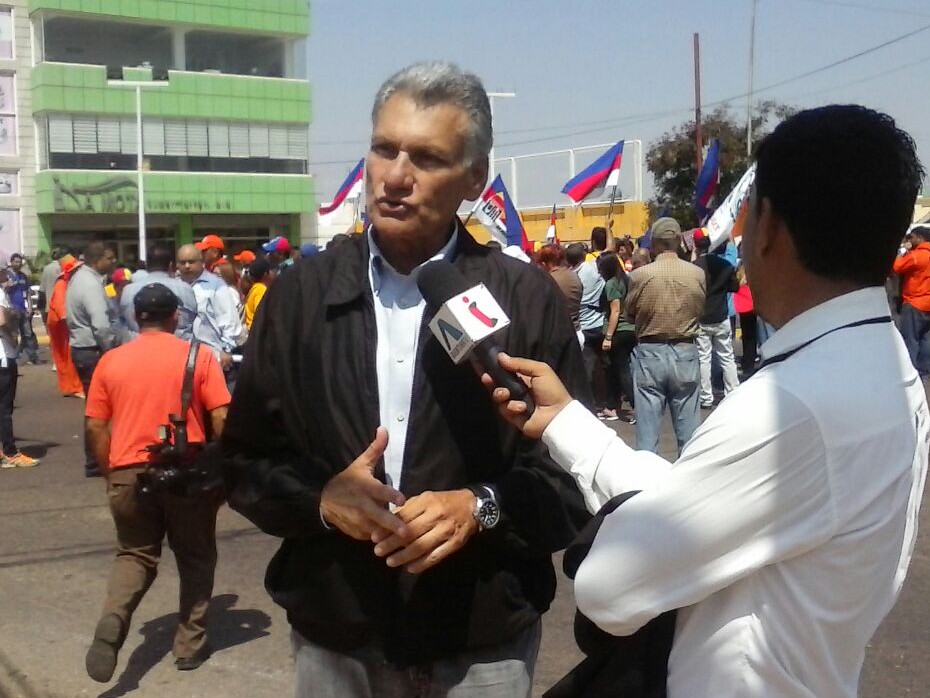 “Entregamos ante el CNE Zulia un exhorto de celeridad en el proceso revocatorio”