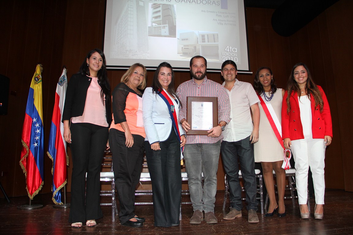 Eveling de Rosales entregó el Premio Municipal de Arquitectura y Urbanismo 2016