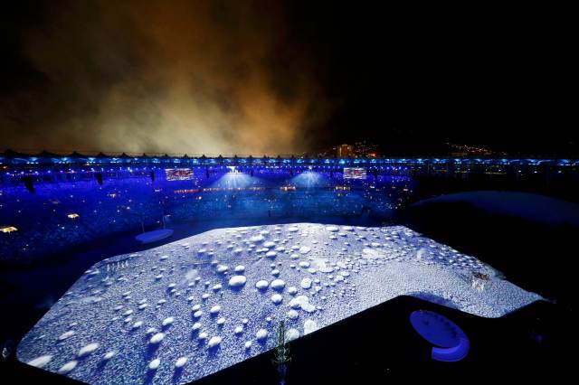 2016 Rio Olympics - Opening ceremony - Maracana - Rio de Janeiro, Brazil - 05/08/2016. Actors perform during the opening ceremony    REUTERS/Pawel Kopczynski FOR EDITORIAL USE ONLY. NOT FOR SALE FOR MARKETING OR ADVERTISING CAMPAIGNS.